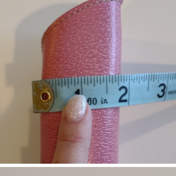 Authentic Vintage Kate Spade Pink Leather Glasses case in good condition. - Picture 7 of 8